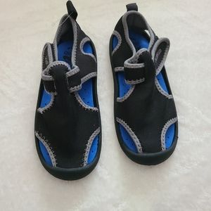 Oshkosh B'Gosh Aquatic Boys Black  Swim Water Beach Shoes Sandals Size 9